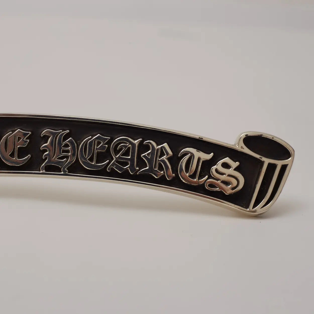 Chrome hearts metal logo